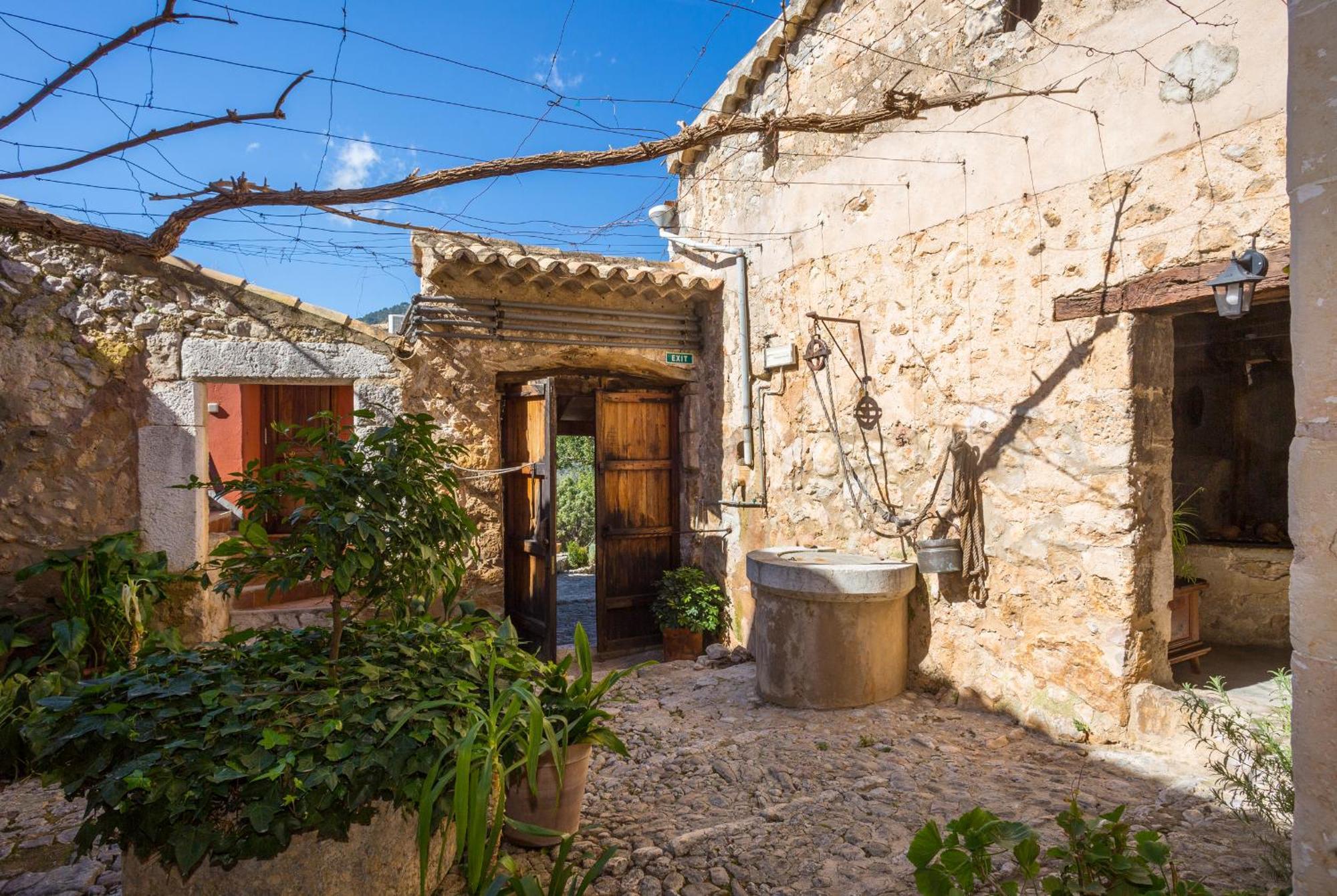 Finca Es Castell บินิโบนา ภายนอก รูปภาพ